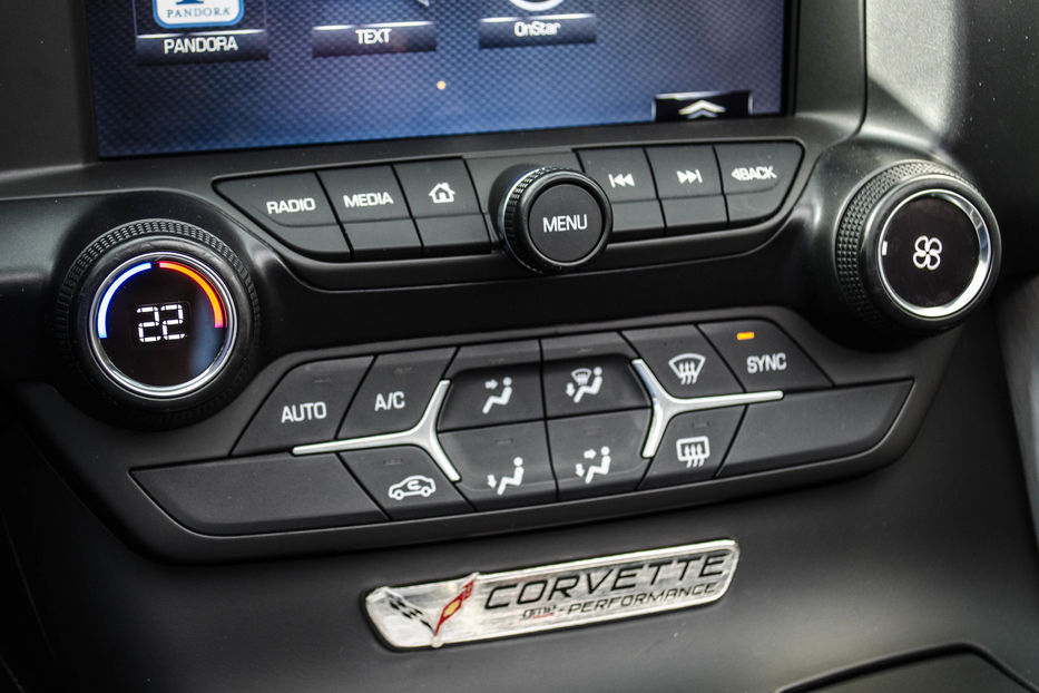 Продам Chevrolet Corvette Stingray 2015 года в Киеве