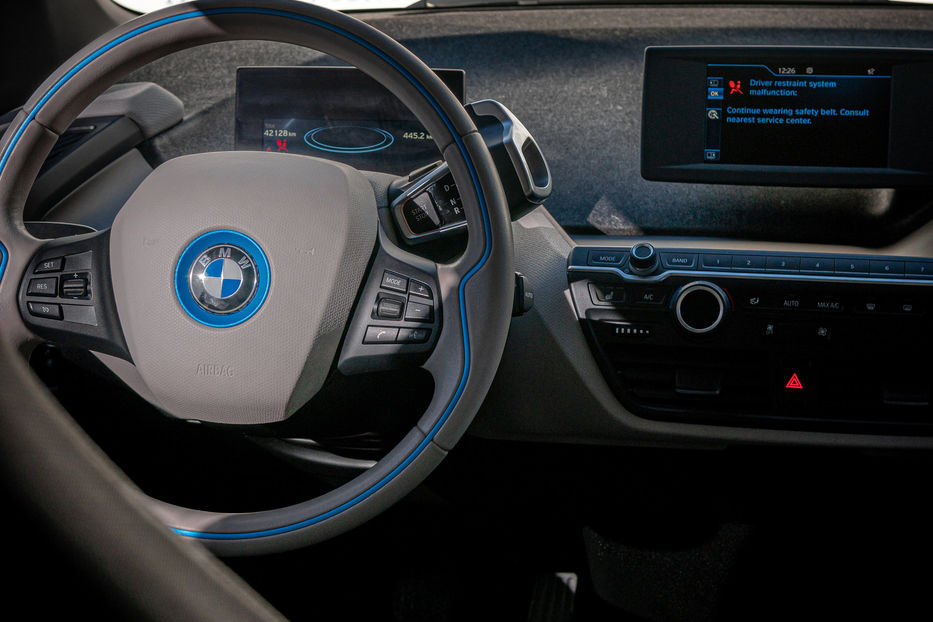 Продам BMW I3 MEGA 2015 года в Черновцах