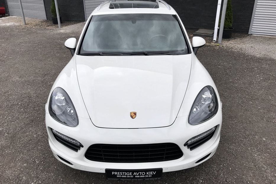 Продам Porsche Cayenne TURBO 2010 года в Киеве