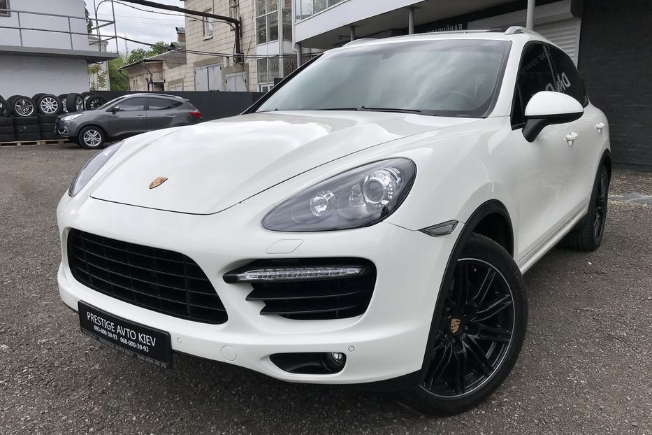 Продам Porsche Cayenne TURBO 2010 года в Киеве