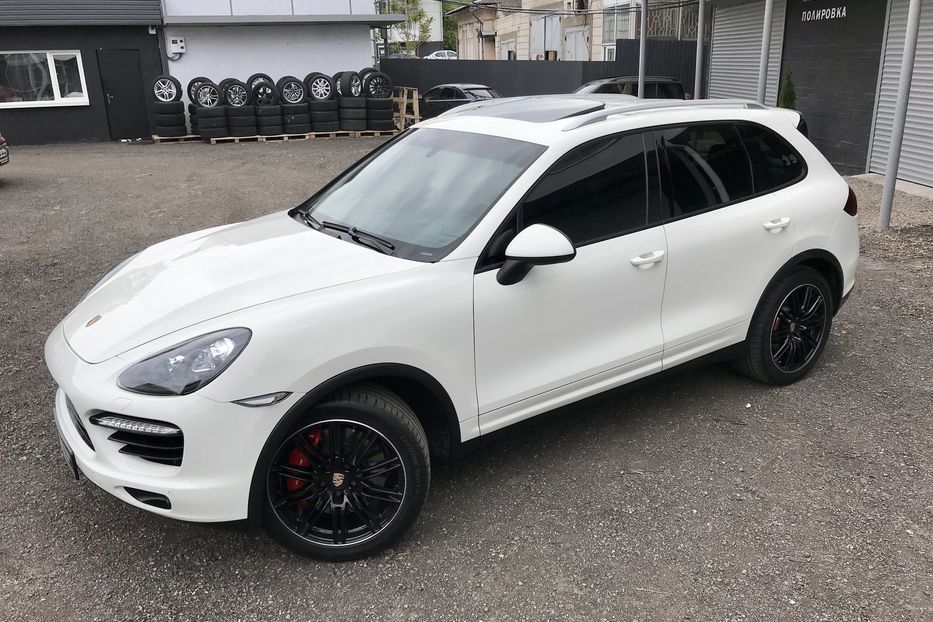 Продам Porsche Cayenne TURBO 2010 года в Киеве