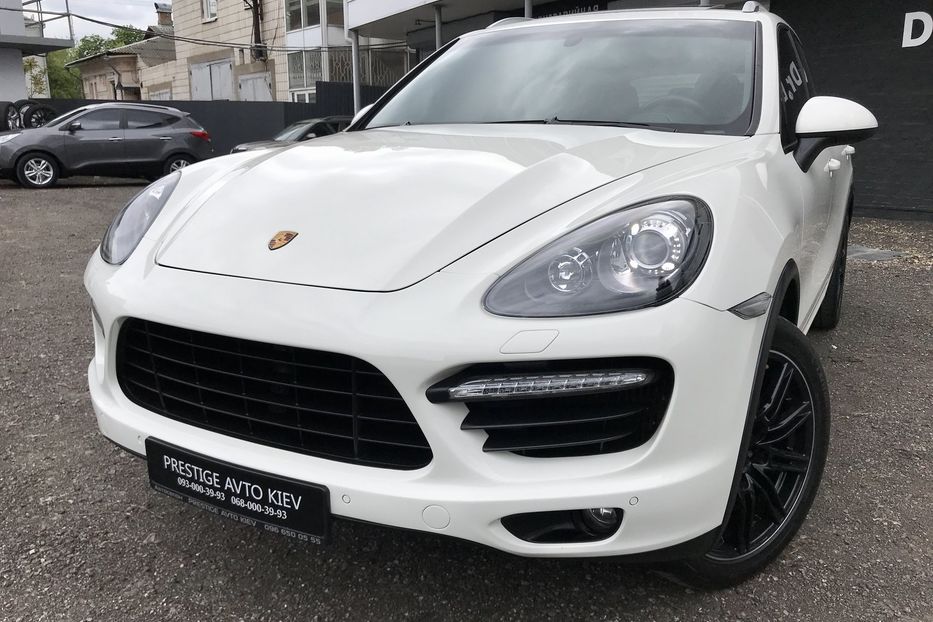 Продам Porsche Cayenne TURBO 2010 года в Киеве