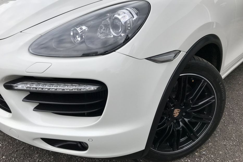 Продам Porsche Cayenne TURBO 2010 года в Киеве