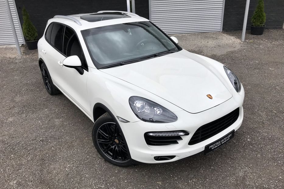 Продам Porsche Cayenne TURBO 2010 года в Киеве