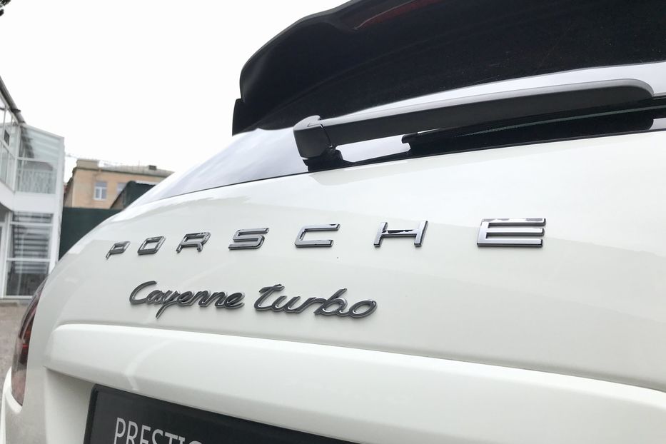 Продам Porsche Cayenne TURBO 2010 года в Киеве