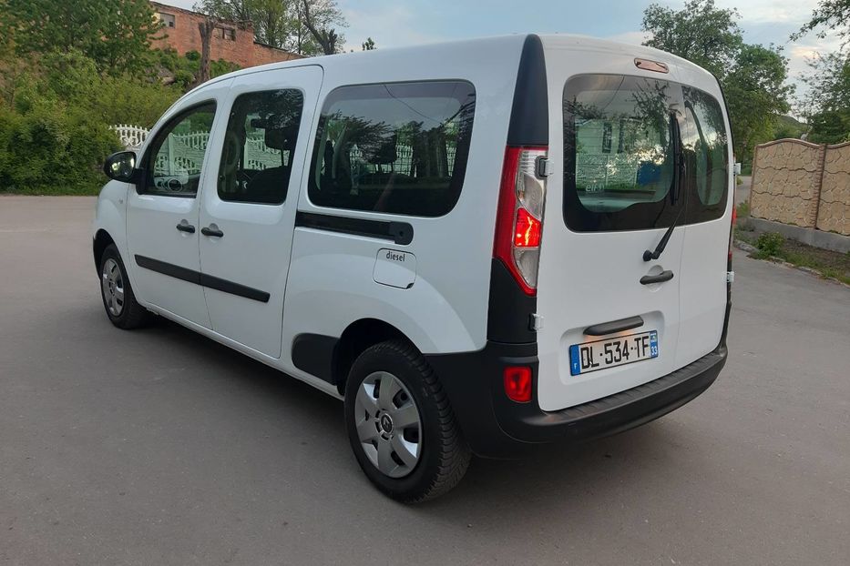 Продам Renault Kangoo пасс.  Passenger Original 66kw 2015 года в Львове