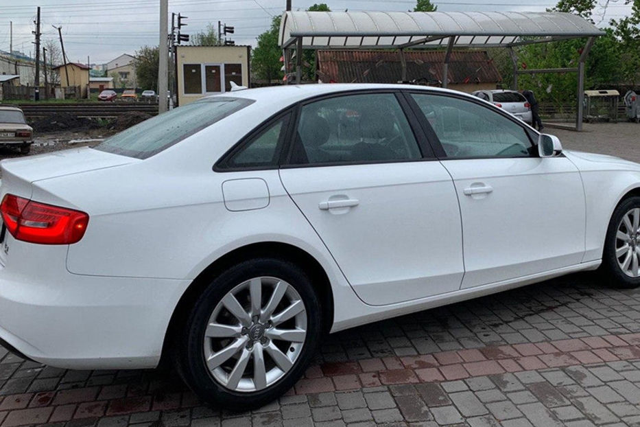 Продам Audi A4 quattro 2014 года в Львове