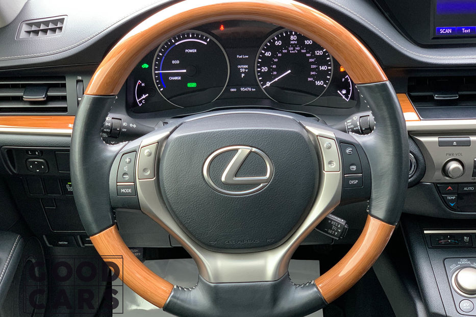 Продам Lexus ES 300  HYBRID 2014 года в Одессе