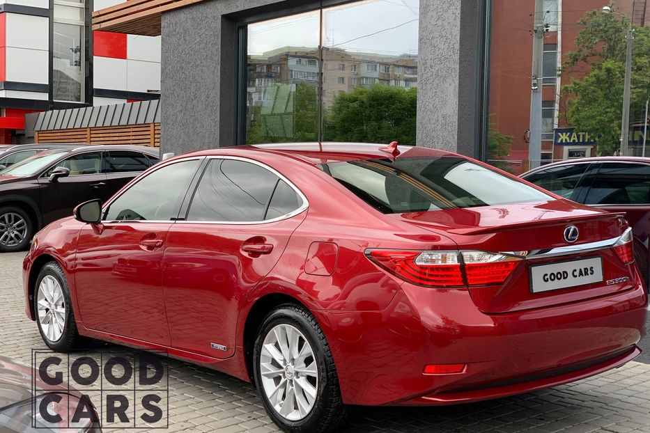 Продам Lexus ES 300  HYBRID 2014 года в Одессе