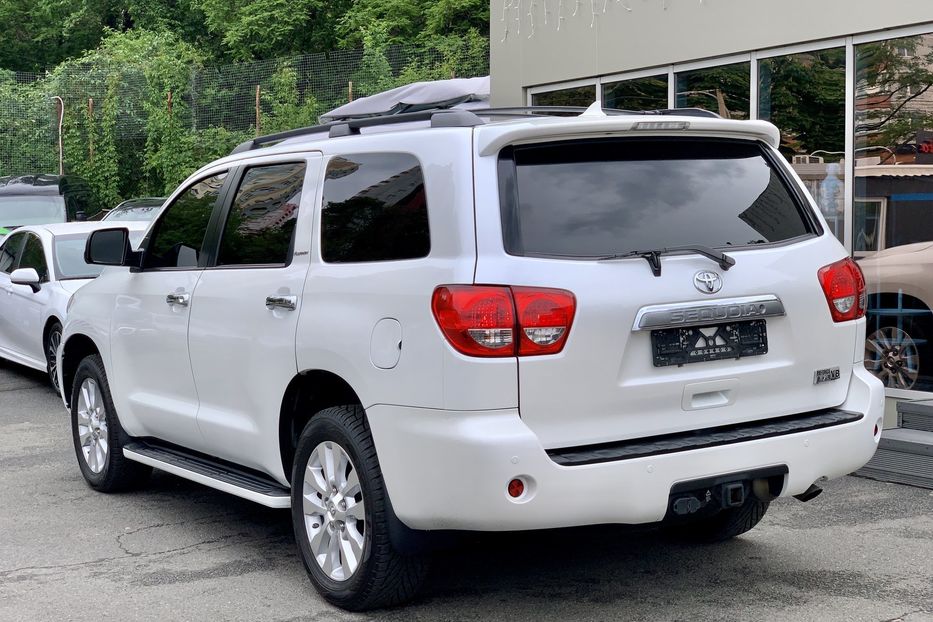 Продам Toyota Sequoia Platinum 2017 года в Киеве