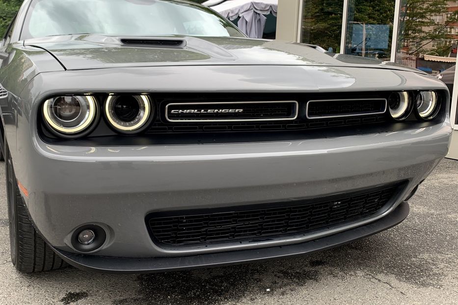 Продам Dodge Challenger 2017 года в Киеве