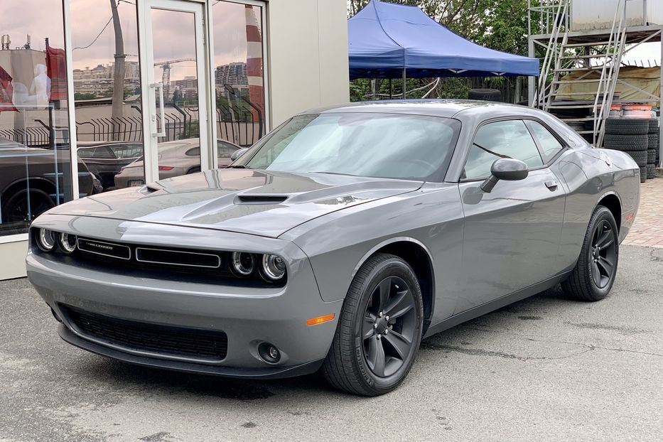 Продам Dodge Challenger 2017 года в Киеве