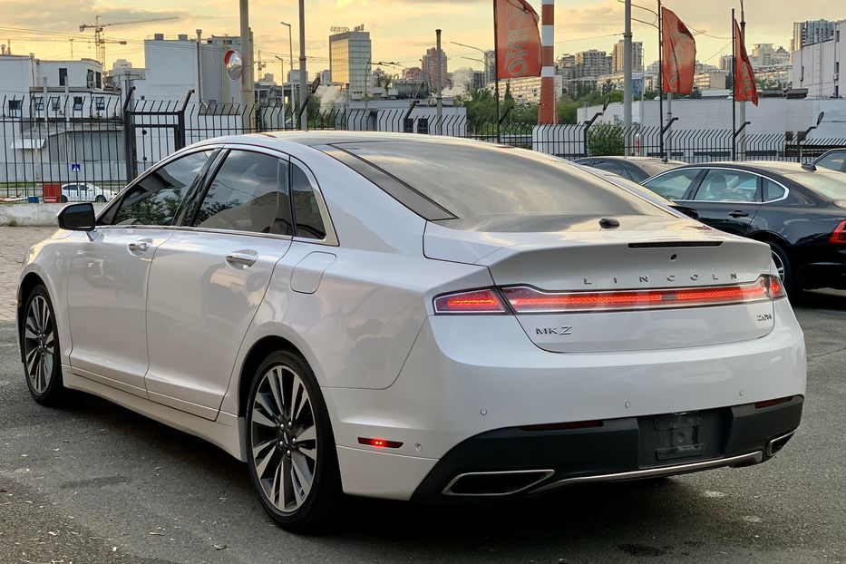 Продам Lincoln MKZ Hybrid 2016 года в Киеве