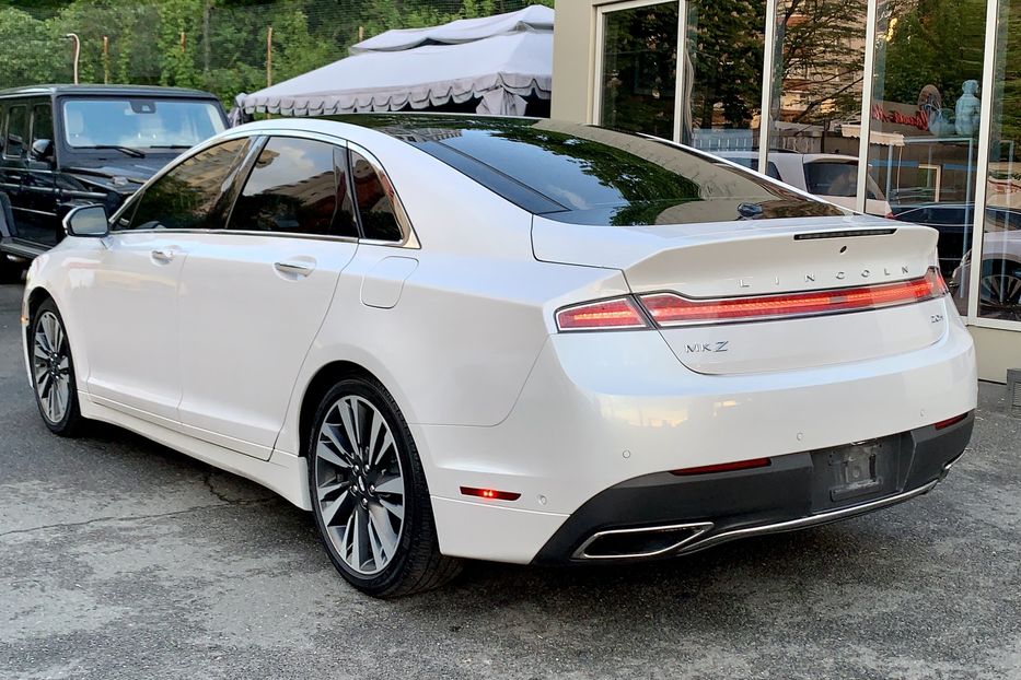 Продам Lincoln MKZ Hybrid 2016 года в Киеве