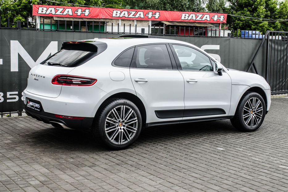 Продам Porsche Macan 2.0 Turbo 2018 года в Киеве