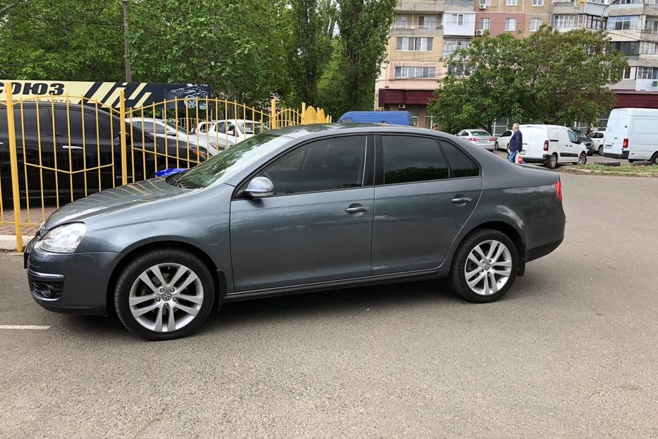 Продам Volkswagen Jetta 2010 года в Одессе