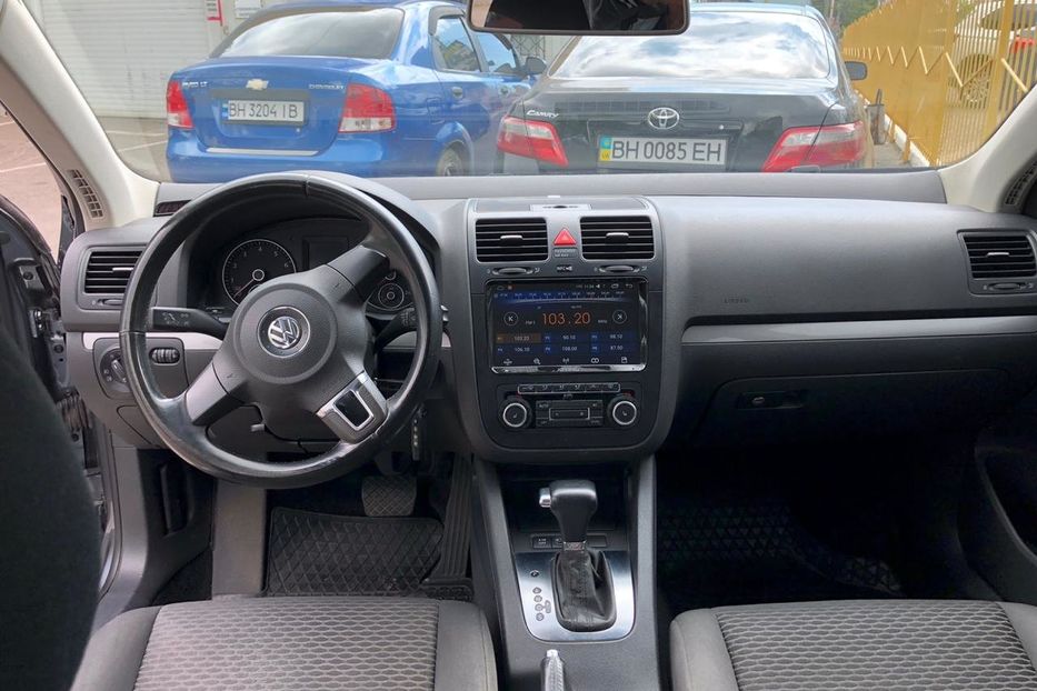 Продам Volkswagen Jetta 2010 года в Одессе