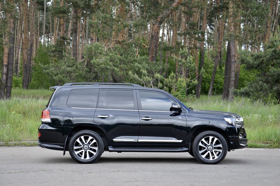 Продам Toyota Land Cruiser 200 EXCALIBUR 2018 года в Киеве