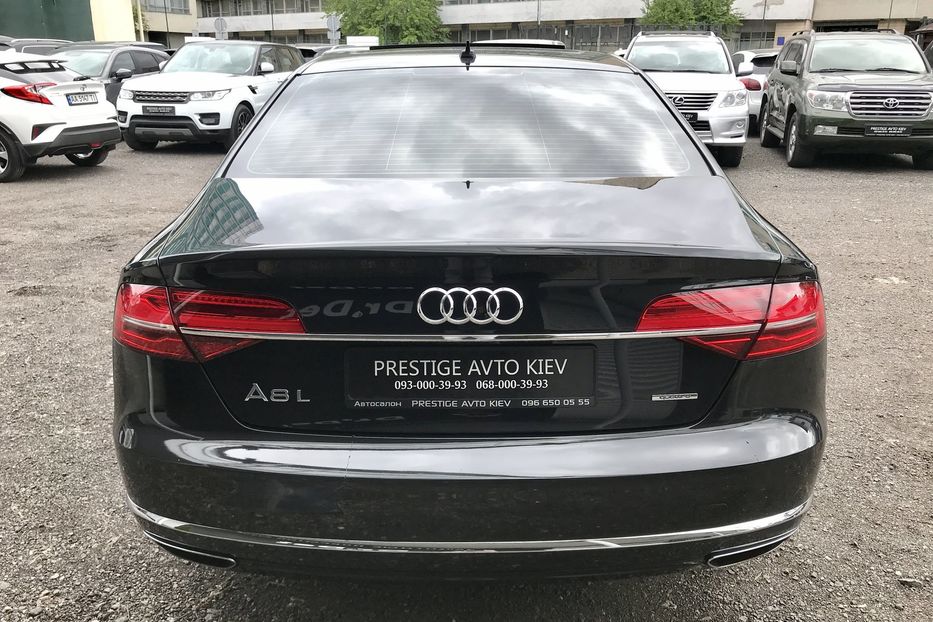 Продам Audi A8 L QUATTRO 2014 года в Киеве
