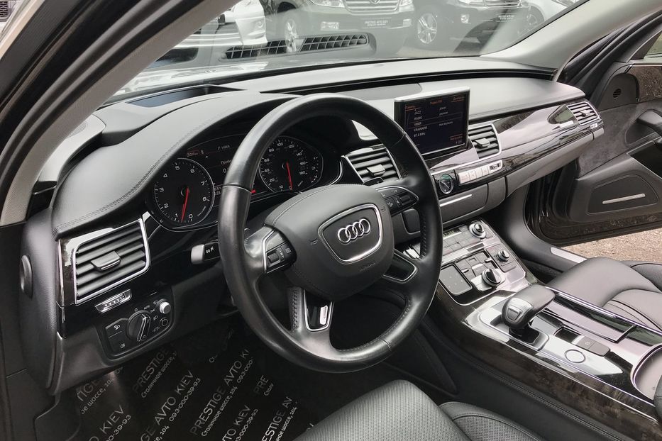 Продам Audi A8 L QUATTRO 2014 года в Киеве