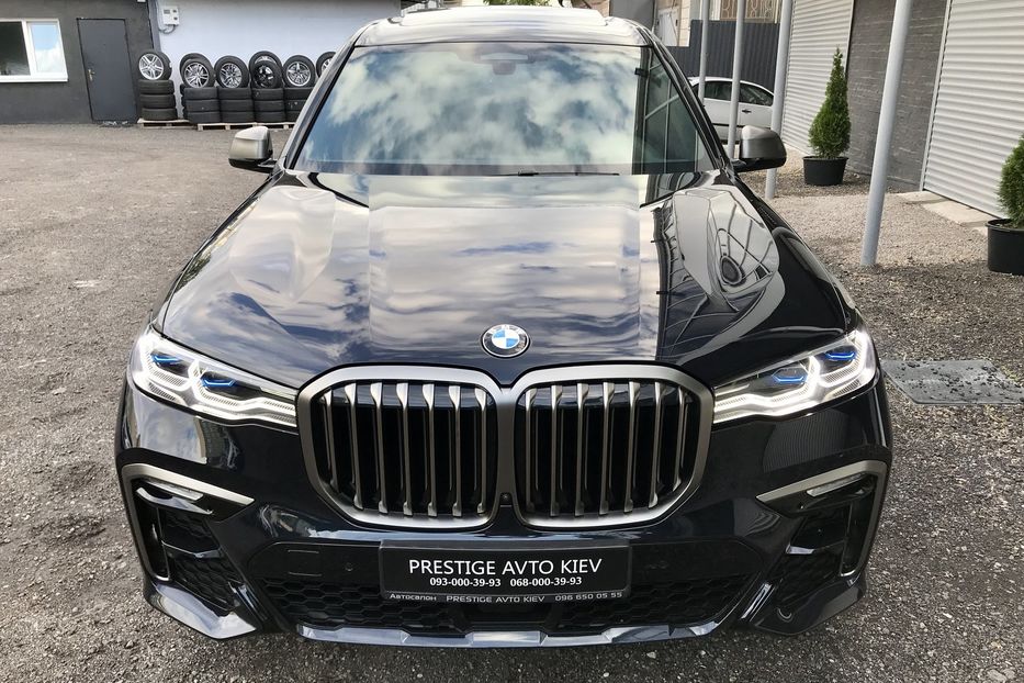 Продам BMW X7 M50i Официал 2019 года в Киеве