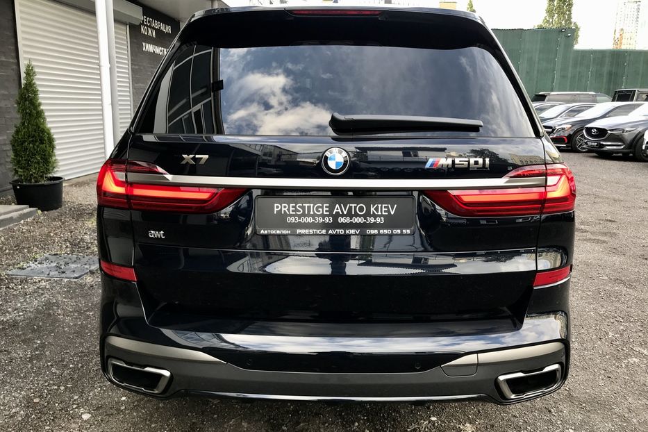 Продам BMW X7 M50i Официал 2019 года в Киеве