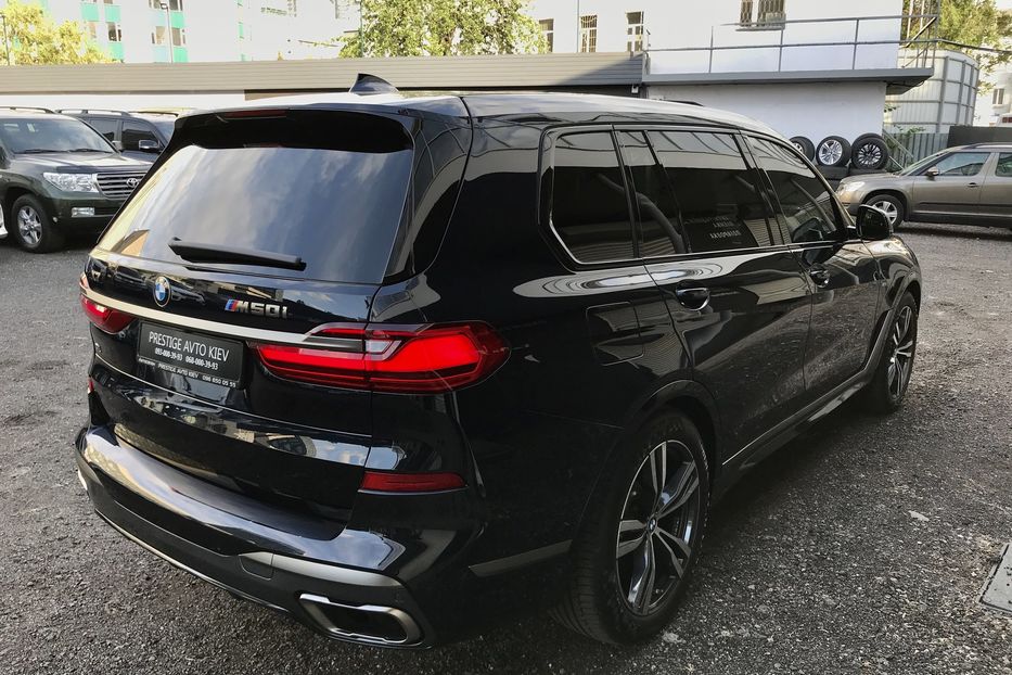 Продам BMW X7 M50i Официал 2019 года в Киеве