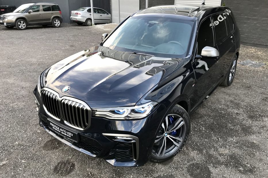 Продам BMW X7 M50i Официал 2019 года в Киеве