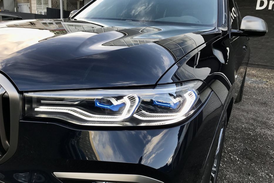 Продам BMW X7 M50i Официал 2019 года в Киеве