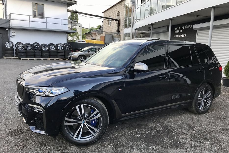 Продам BMW X7 M50i Официал 2019 года в Киеве