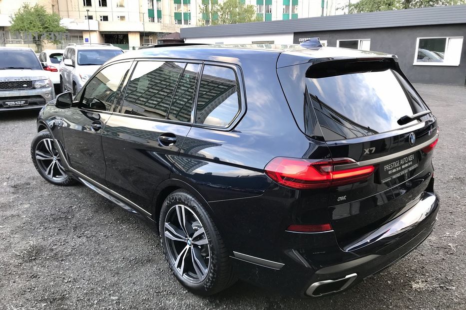 Продам BMW X7 M50i Официал 2019 года в Киеве