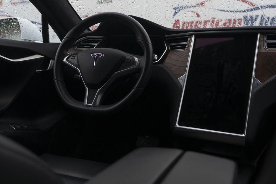 Продам Tesla Model S 75 2017 года в Черновцах