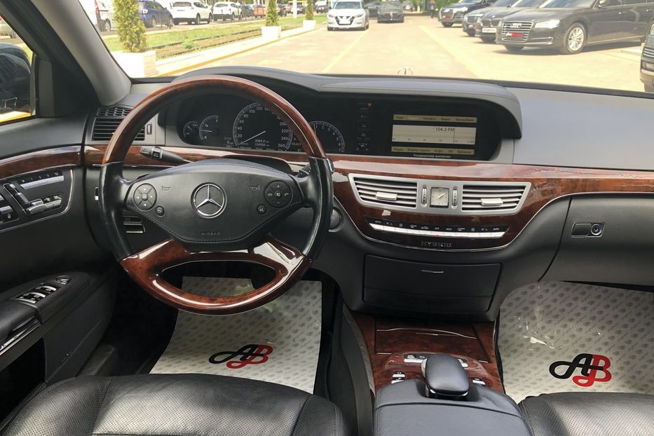 Продам Mercedes-Benz S-Class 400 Hibrid 2010 года в Одессе