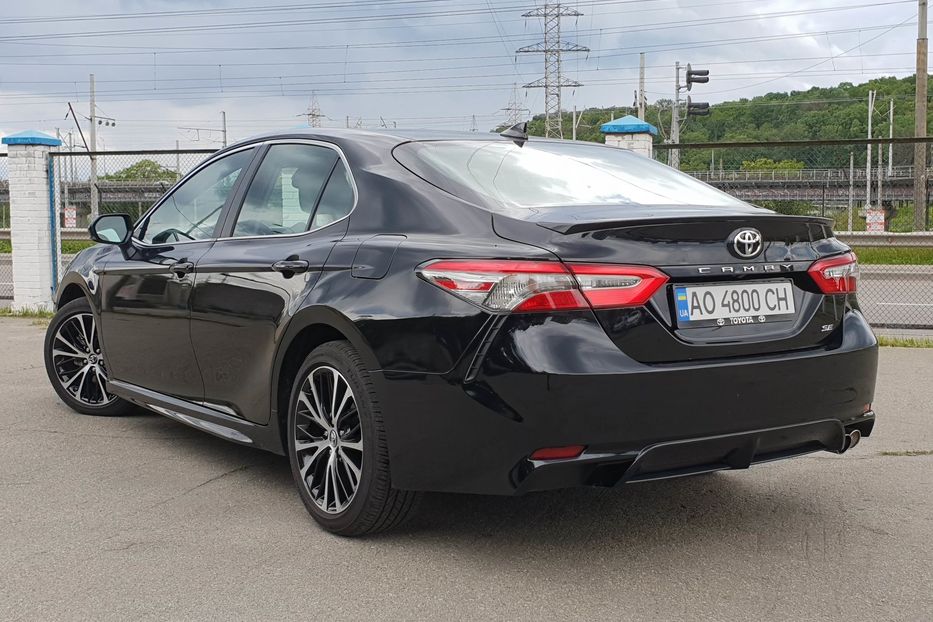 Продам Toyota Camry 2018 года в Киеве