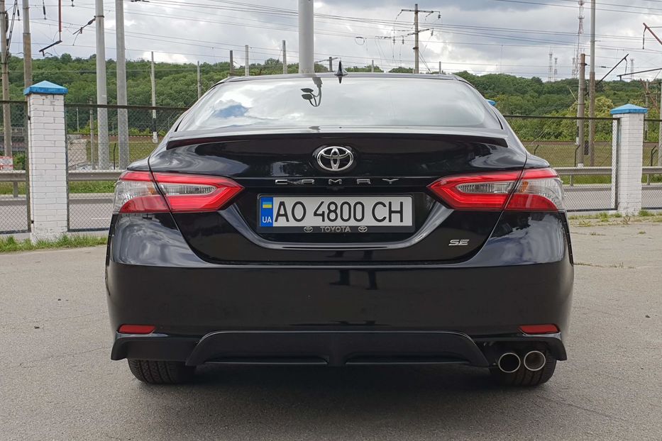 Продам Toyota Camry 2018 года в Киеве