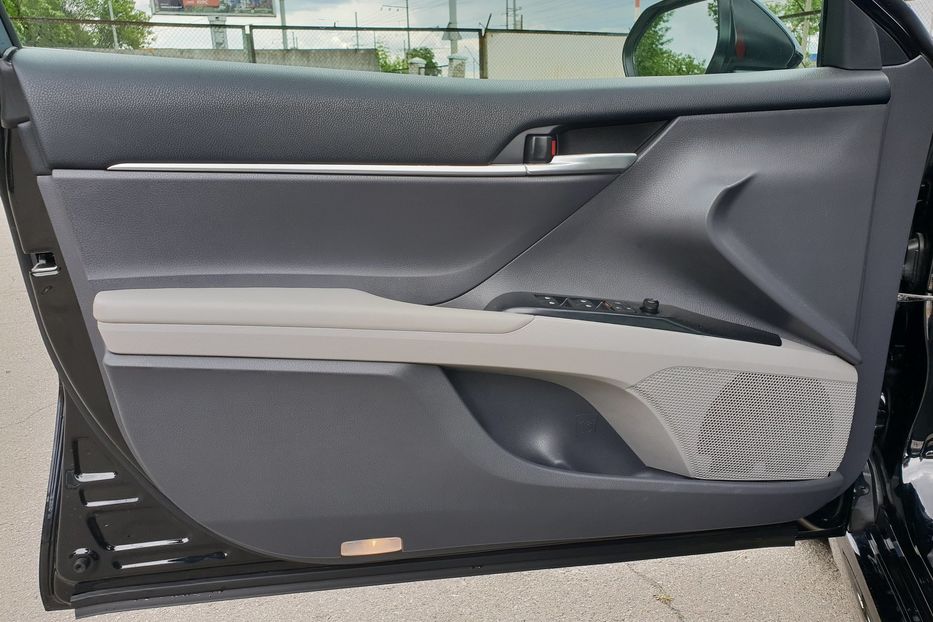 Продам Toyota Camry 2018 года в Киеве