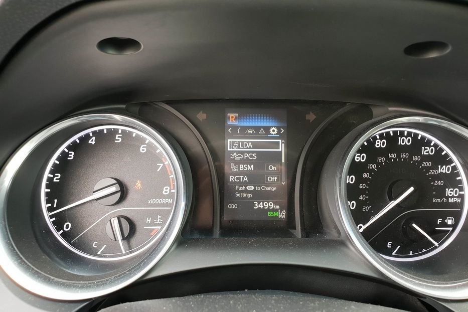 Продам Toyota Camry 2018 года в Киеве