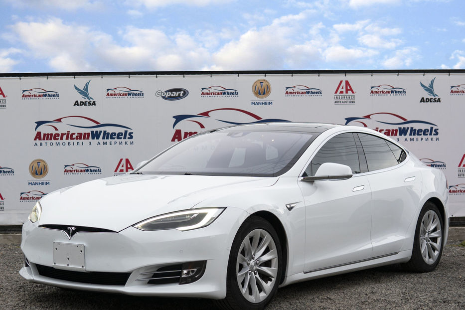 Продам Tesla Model S 75D 2016 года в Черновцах