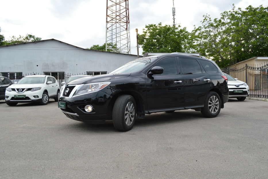 Продам Nissan Pathfinder SV AWD 2015 года в Одессе