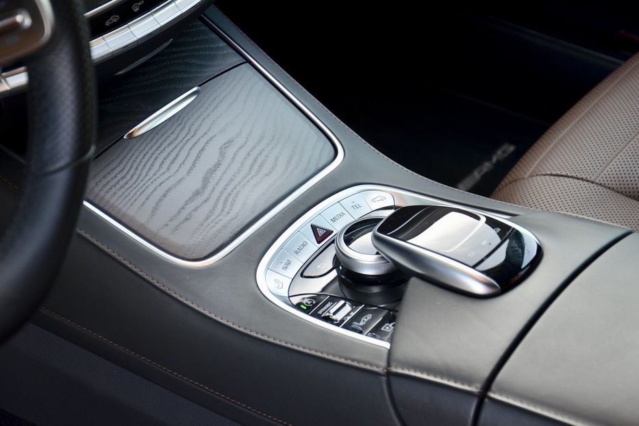 Продам Mercedes-Benz S-Class 400  2018 года в Киеве