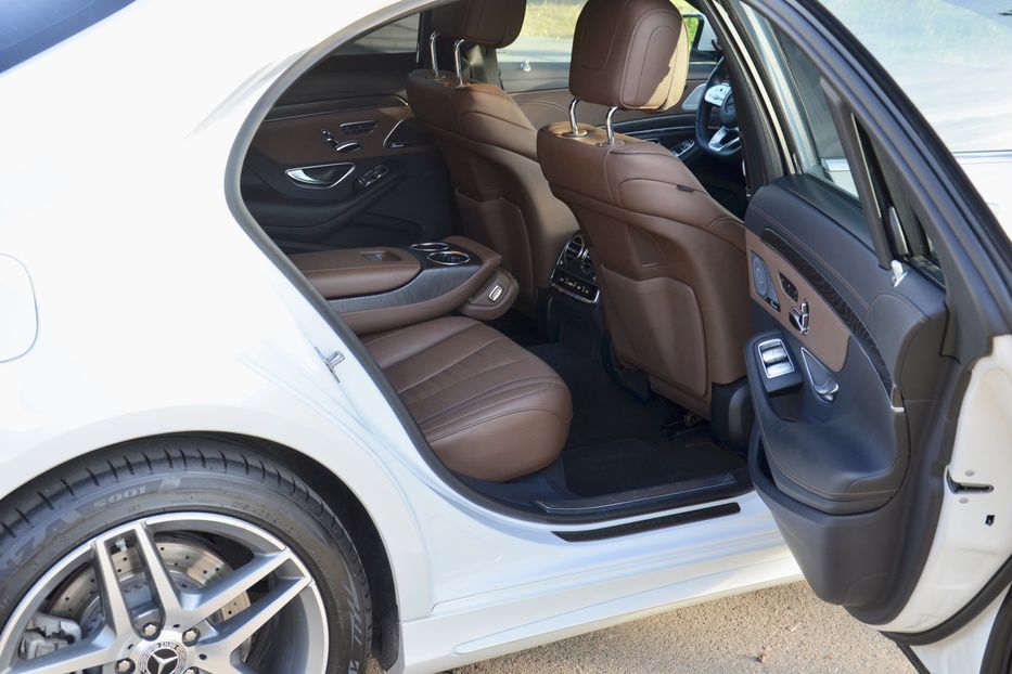 Продам Mercedes-Benz S-Class 400  2018 года в Киеве