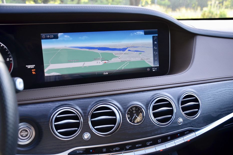Продам Mercedes-Benz S-Class 400  2018 года в Киеве