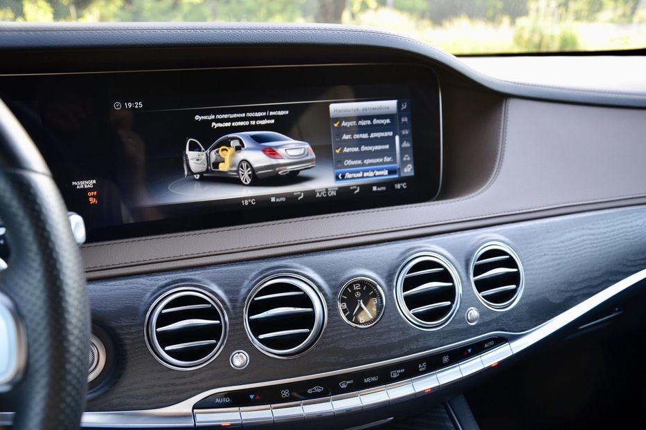 Продам Mercedes-Benz S-Class 400  2018 года в Киеве