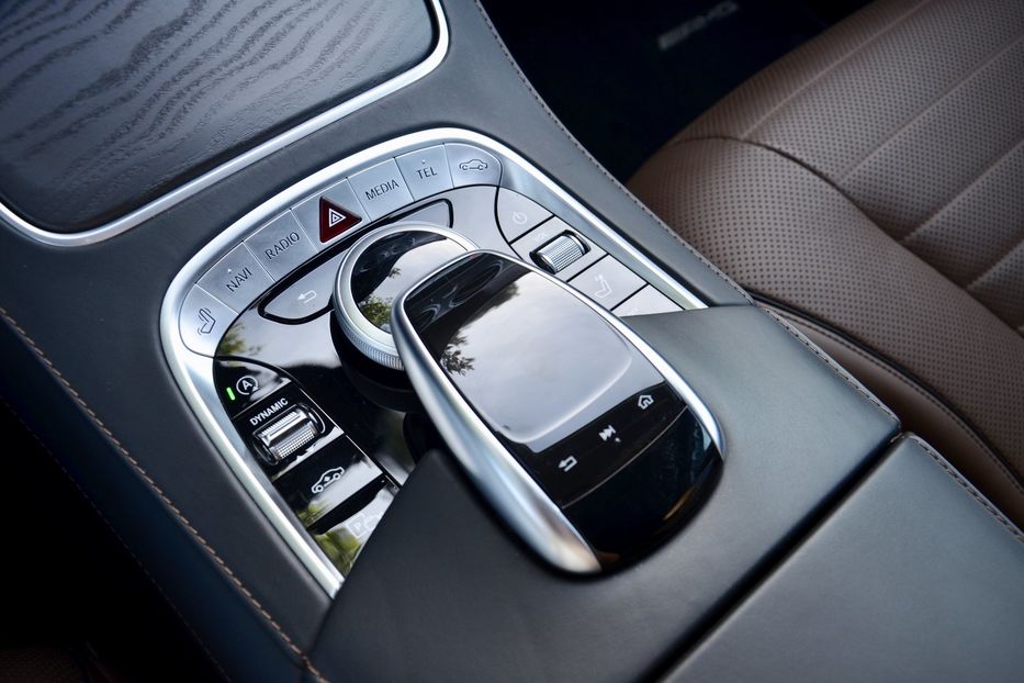 Продам Mercedes-Benz S-Class 400  2018 года в Киеве