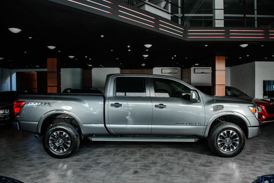 Продам Nissan Titan Pro4X 2018 года в Одессе