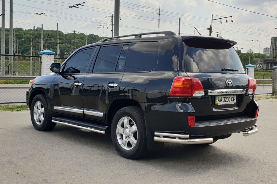 Продам Toyota Land Cruiser 200 PREMIUM 2013 года в Киеве