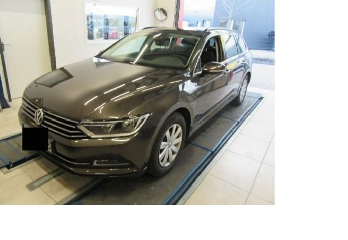 Продам Volkswagen Passat B8 comfortline 2016 года в Львове