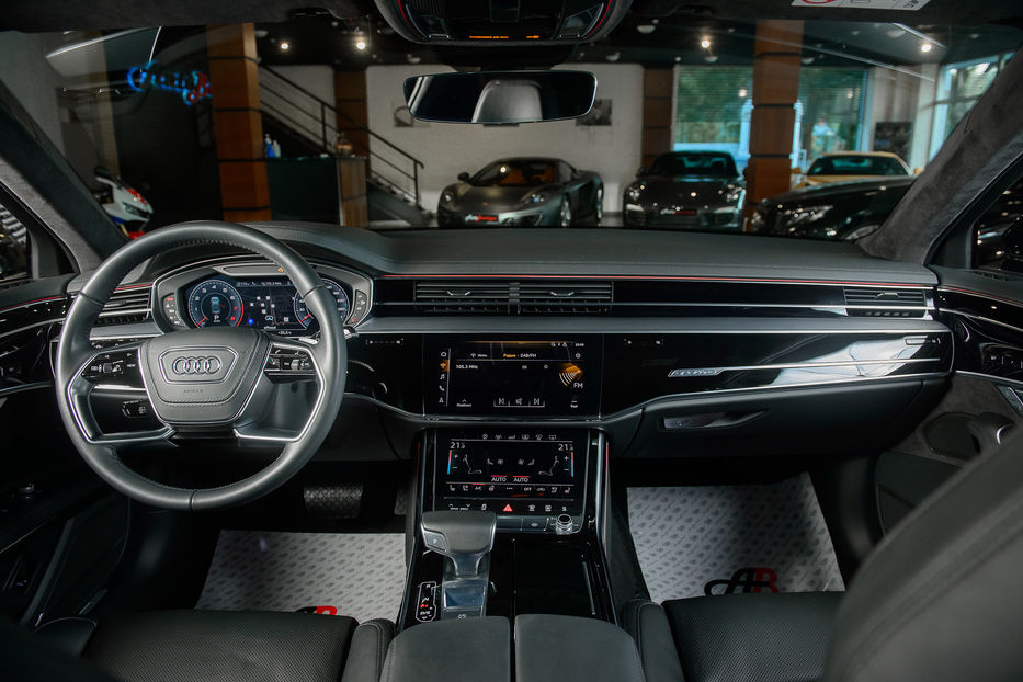 Продам Audi A8 2019 года в Одессе