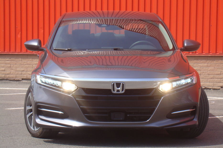 Продам Honda Accord HYBRIDE  2019 года в Одессе