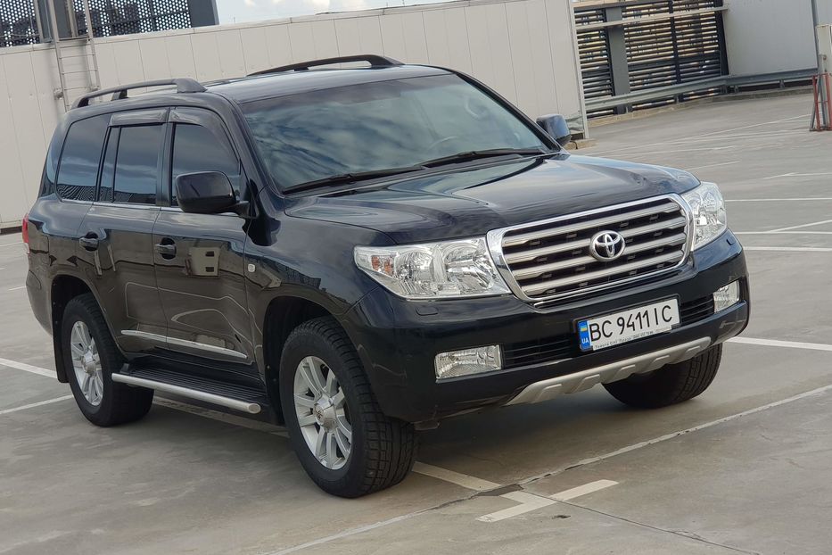 Продам Toyota Land Cruiser 200 PREMIUM 2010 года в Киеве